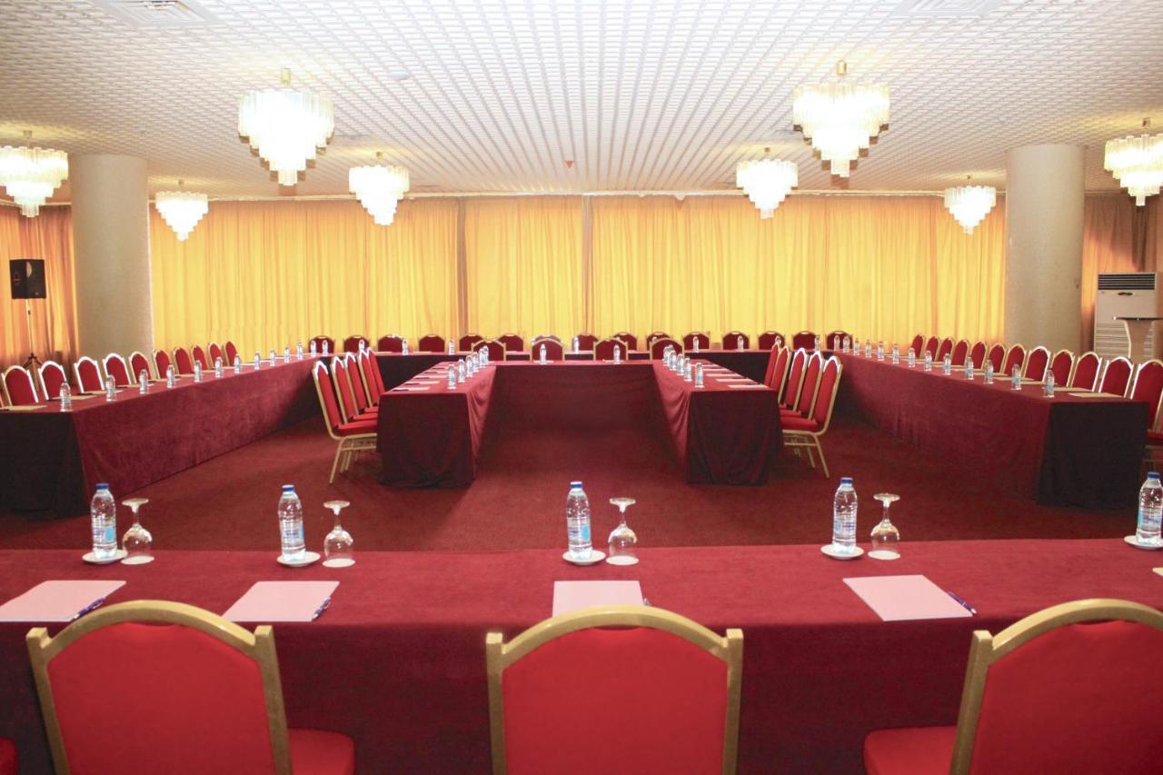 Hotel Mont Febe Yaoundé Dış mekan fotoğraf