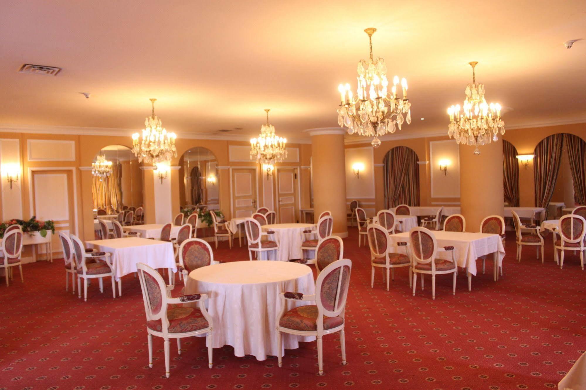 Hotel Mont Febe Yaoundé Dış mekan fotoğraf